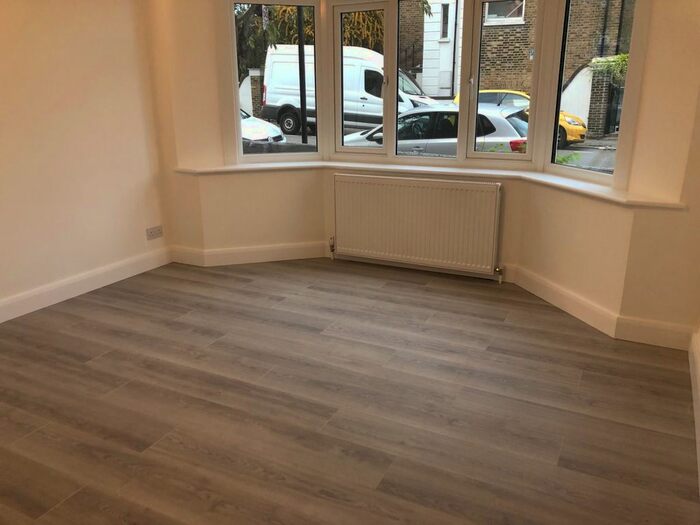 2 Bedroom Flat To Rent In Trinity Road, London N22