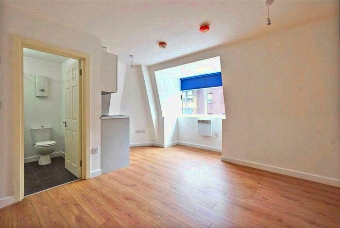 Apartment To Rent In Coronet House, Queen Anne Road, Maidstone, ME14