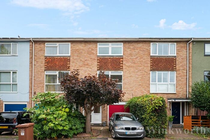 4 Bedroom Town House To Rent In April Glen, Mayow Road, London, SE23
