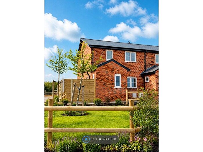 2 Bedroom Semi Detached House To Rent In Millars Cottages, Basingstoke, RG25