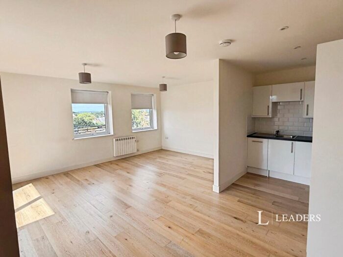 Studio To Rent In London Road, East Grinstead, West Sussex, RH19