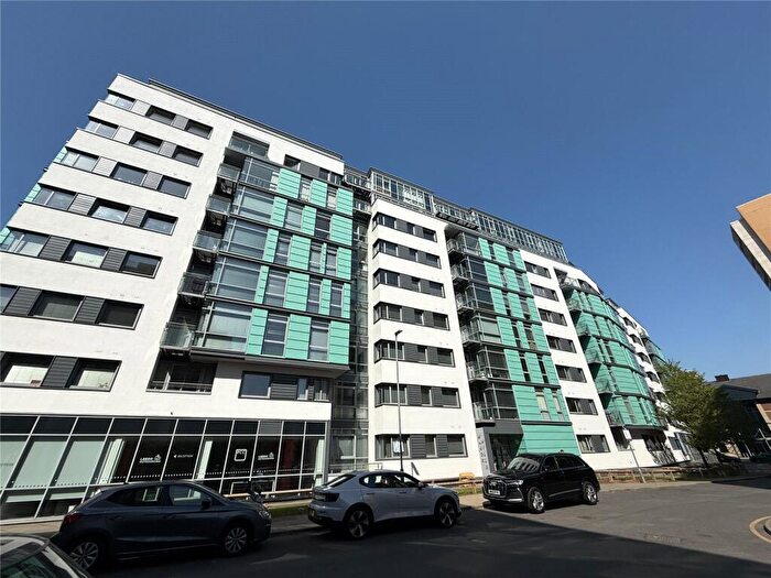 2 Bedroom Apartment To Rent In Manor Mills, Ingram Street, LS11