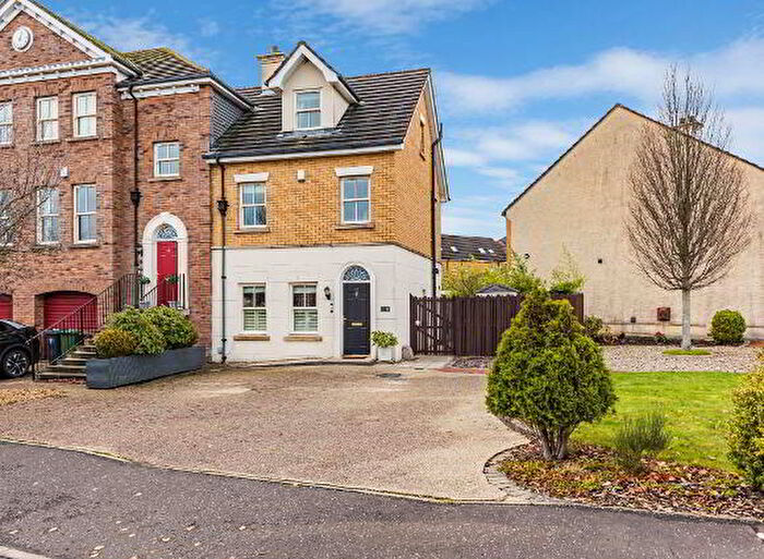3 Bedroom TownHouse For Sale In Ballantine Gardens, Lisburn, BT27