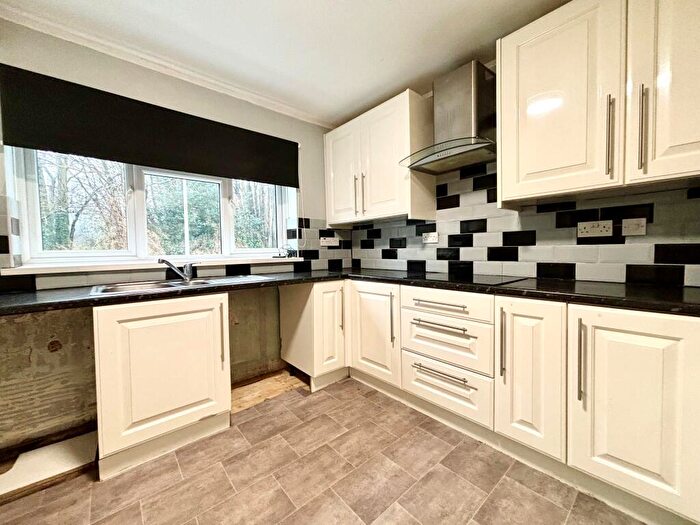 3 Bedroom Terraced House To Rent In Burnham Walk, Rainham, ME8