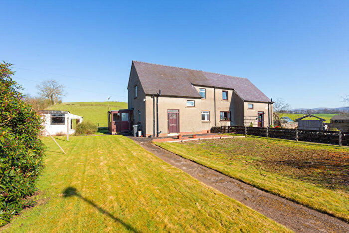 3 Bedroom Semi-Detached House For Sale In Pringleton, Thornhill, DG3