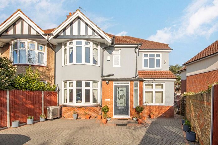 6 Bedroom Semi-Detached House To Rent In Ewell Road, Tolworth, Surbiton, KT6