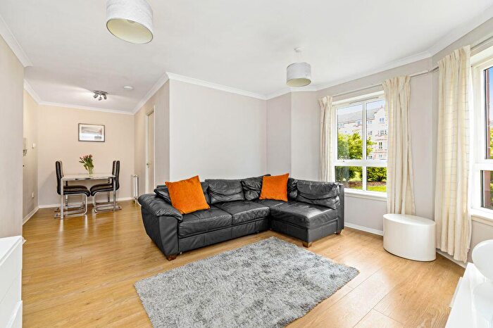 1 Bedroom Flat For Sale In / McDonald Road, Bellevue, Edinburgh, EH7