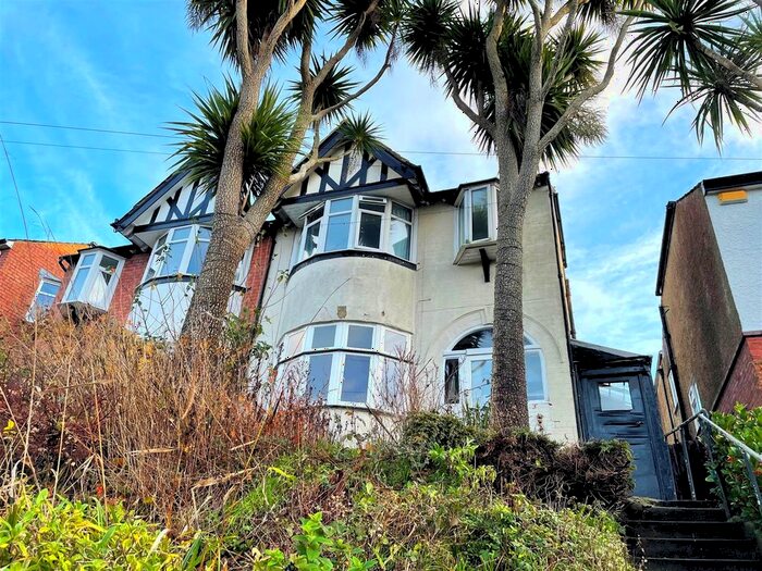 3 Bedroom Semi-Detached House To Rent In St. Helens Road, Hastings, TN34