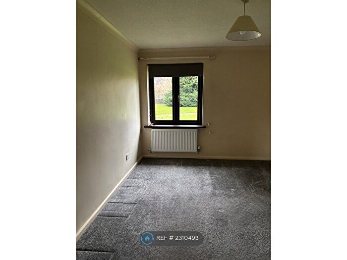 1 Bedroom Flat To Rent In St. Marys Close, Newtown, SY16