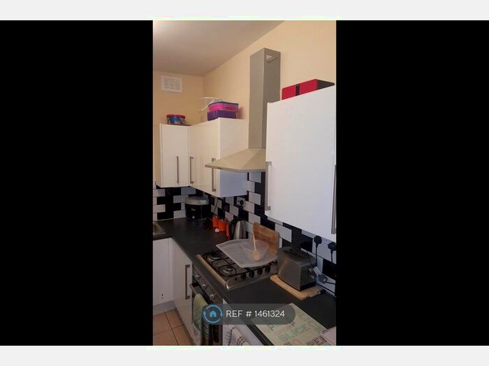 2 Bedroom Terraced House To Rent In Delta Street, Nottingham, NG7