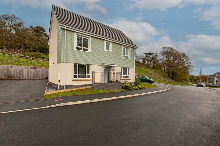 3 Bedroom Detached House For Sale In Maes Gwdig, Burry Port, SA16