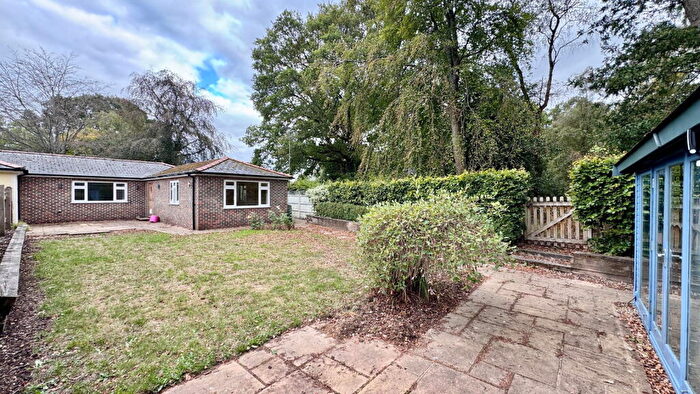 2 Bedroom Detached Bungalow For Sale In Heads Lane, Inkpen Common, Hungerford, RG17