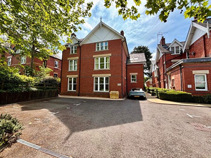 2 Bedroom Apartment For Sale In Eldorado Road, Cheltenham, Gloucestershire, GL50