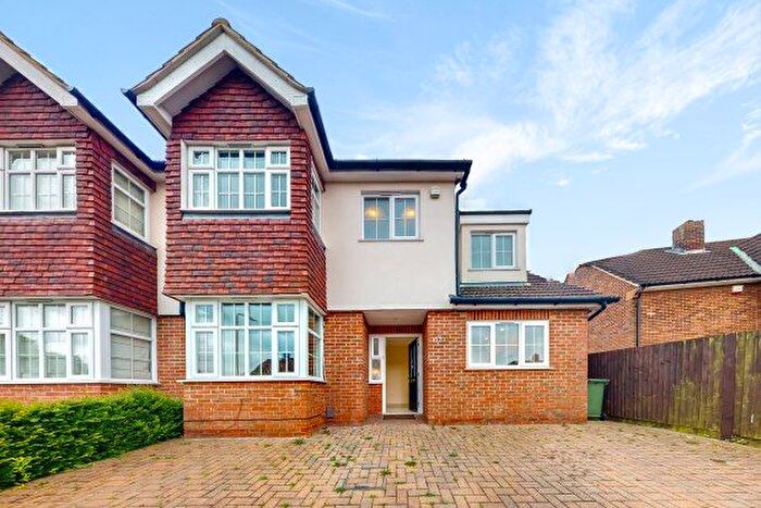 4 Bedroom Property To Rent In Tintagel Road, Orpington, BR5