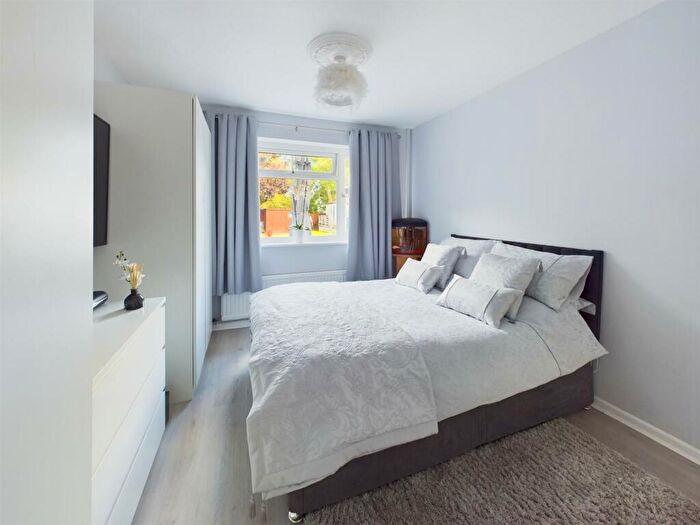 5 Bedroom House For Sale In Semi-Detached House With Detached Bungalow, GL2