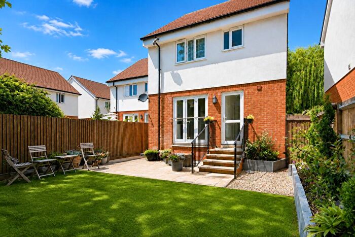 4 Bedroom Detached House For Sale In Lowbell Lane, London Colney, St. Albans, Hertfordshire, AL2