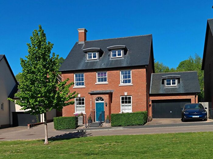 5 Bedroom Detached House To Rent In Austin Drive, Winchester, SO22