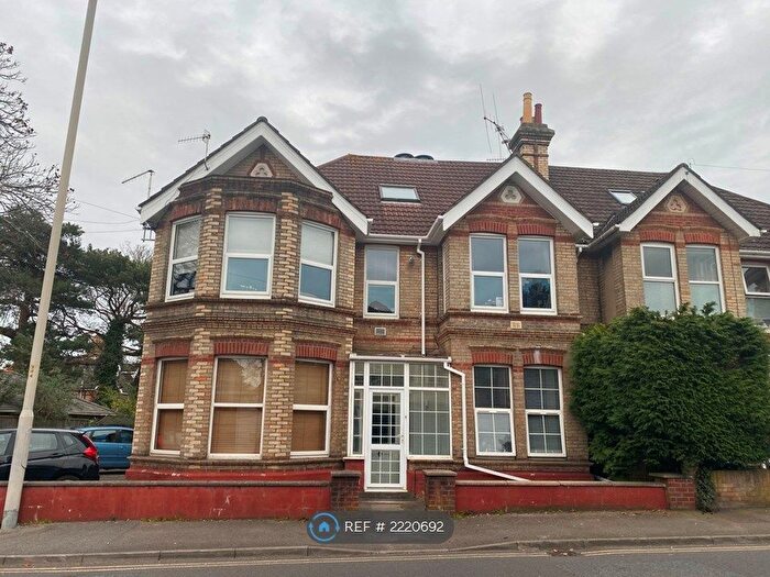 1 Bedroom Flat To Rent In Kingsbridge Road, Poole, BH14