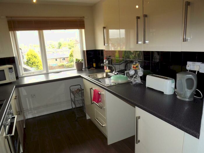 1 Bedroom Apartment To Rent In Oliver Close, Nottingham, NG7
