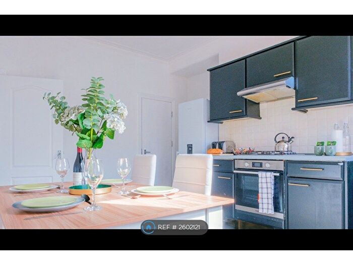 4 Bedroom Terraced House To Rent In Armley Park Road, Leeds, LS12