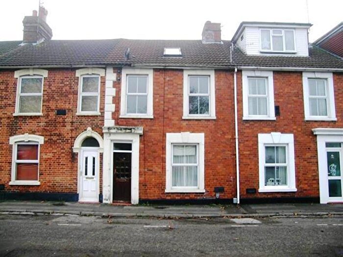 2 Bedroom House To Rent In Sidney Street, Salisbury, SP2