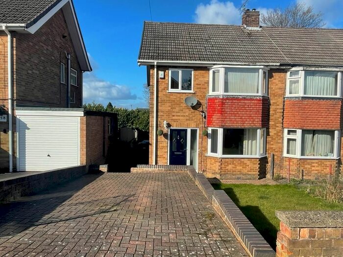 3 Bedroom Semi-Detached House To Rent In Ling Road, Walton, Chesterfield, S40