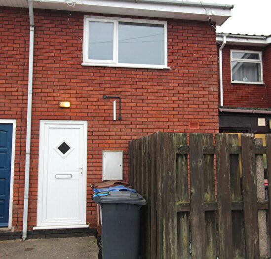 2 Bedroom Flat To Rent In The Precinct, DE13