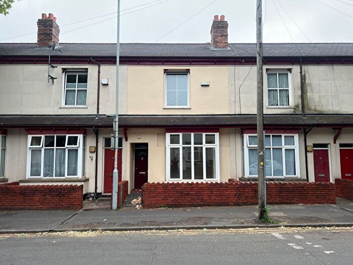 3 Bedroom Terraced House For Sale In Vicarage Road, Wolverhampton, WV2