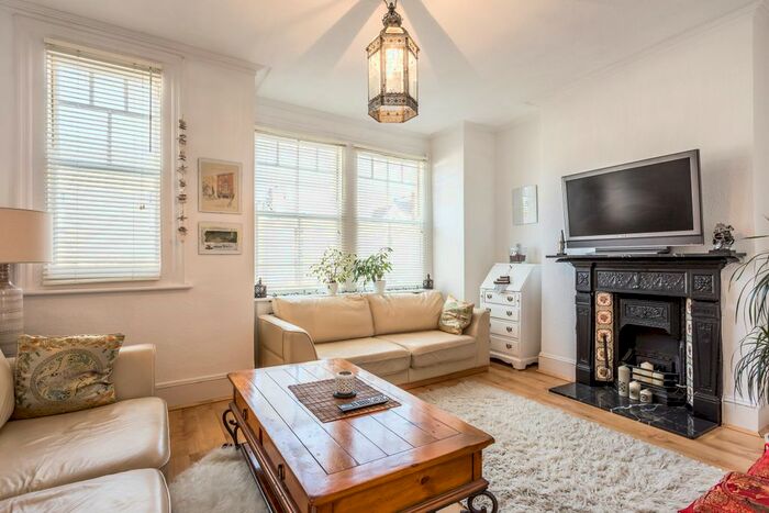 1 Bedroom Flat To Rent In Devonshire Road, London, W5