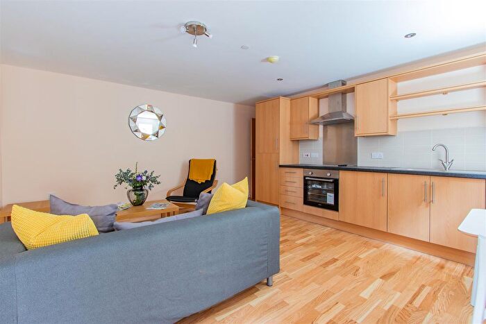 1 Bedroom Flat To Rent In Churchill Way, City Centre, CF10