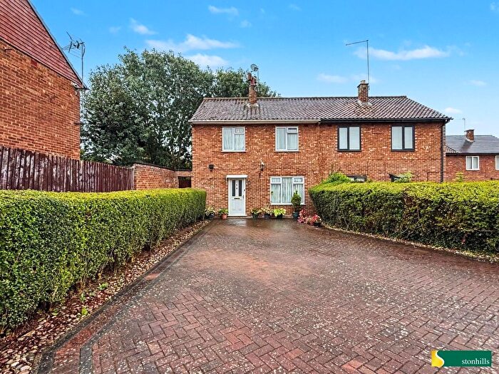 Property For Sale In Rosgill Place, Northampton, NN3