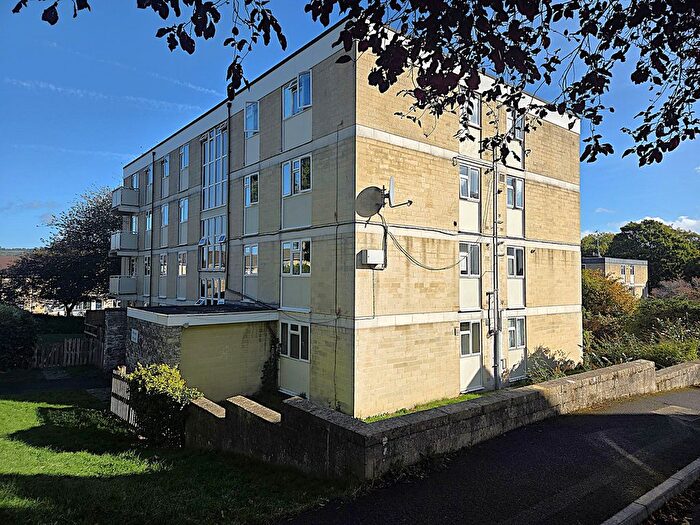 1 Bedroom Studio For Sale In Moorfield Road, Bath, BA2