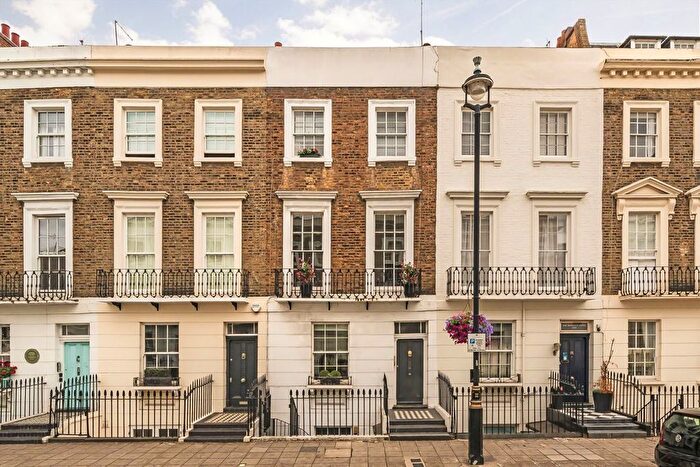 2 Bedroom Flat To Rent In Warwick Way, Pimlico And Westminster, SW1V