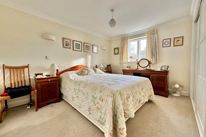 2 Bedroom Apartment For Sale In Yorktown Road, College Town, Sandhurst, GU47