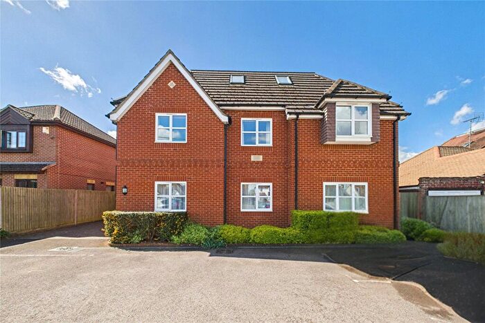 2 Bedroom Apartment For Sale In Reading Road, Winnersh, Wokingham, Berkshire, RG41