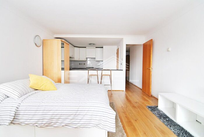 Studio To Rent In Belsize Road, Swiss Cottage, NW6