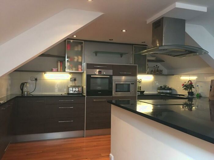 2 Bedroom Flat To Rent In Marine Gate Mansions, Promenade, Southport, Merseyside, PR9