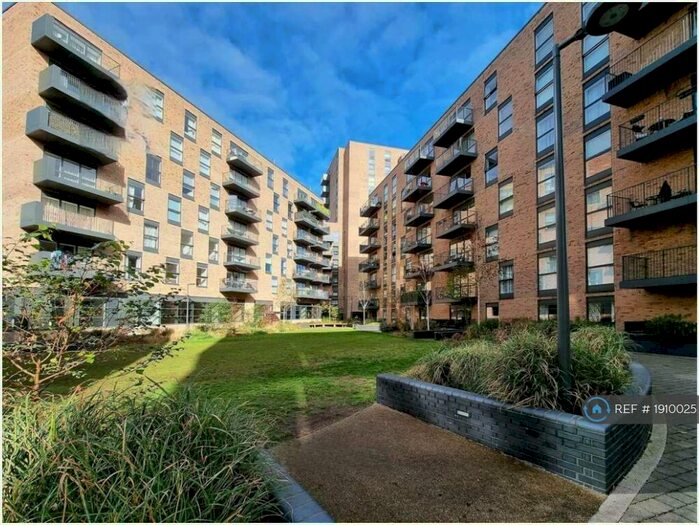 2 Bedroom Flat To Rent In Lyon Road, Harrow, HA1