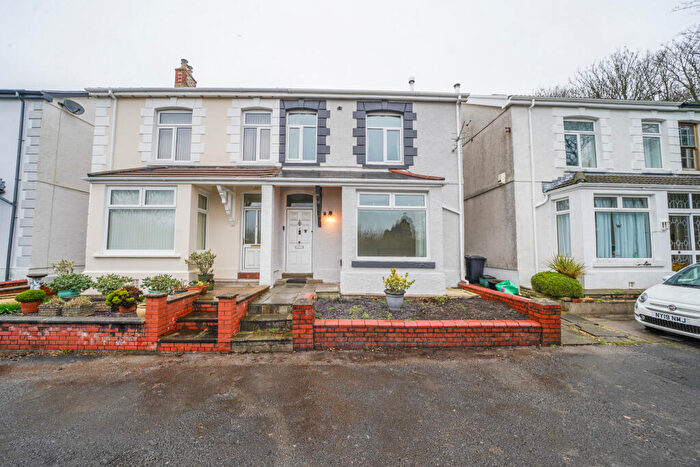 3 Bedroom Semi Detached House For Sale In Lombardy Villas, Neath, SA10
