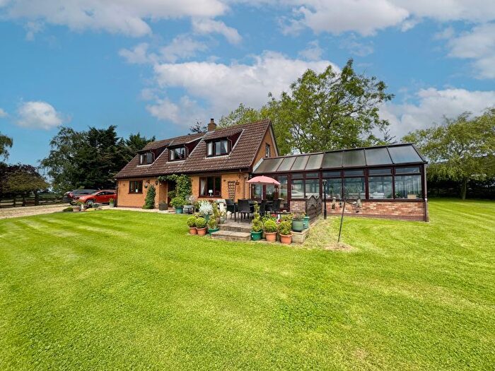 3 Bedroom Detached House For Sale In Honey Pot Lane, Colsterworth, Grantham, NG33