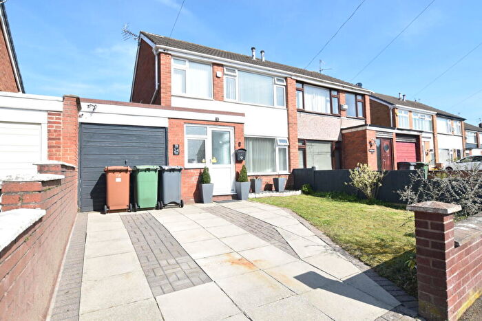 3 Bedroom Semi Detached House For Sale In Oulton Close, Prenton, CH43