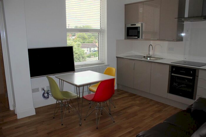 2 Bedroom Flat To Rent In Victoria Mews, St. Judes Road, Englefield Green, Egham TW20