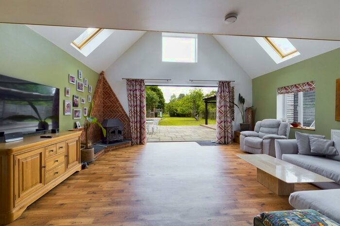 4 Bedroom Detached House For Sale In Green Lane, Mundford, IP26