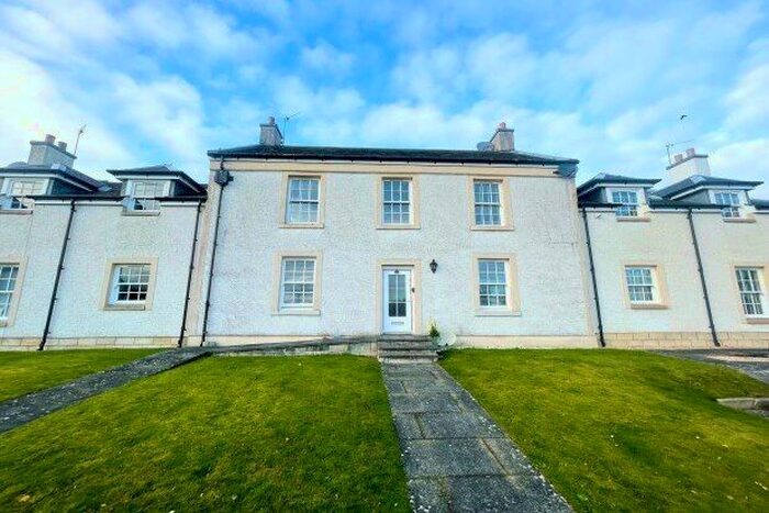 2 Bedroom Flat To Rent In Hurlethill Court, Glasgow, G53