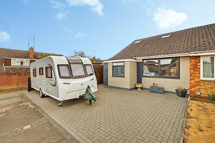 3 Bedroom Semi-detached Bungalow For Sale In Coleraine Close, Northampton, NN2