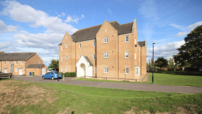 2 Bedroom Flat For Sale In Kemsley, Sittingbourne, ME10