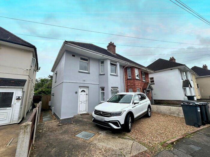 3 Bedroom House To Rent In Stanton Road, Bournemouth, BH10