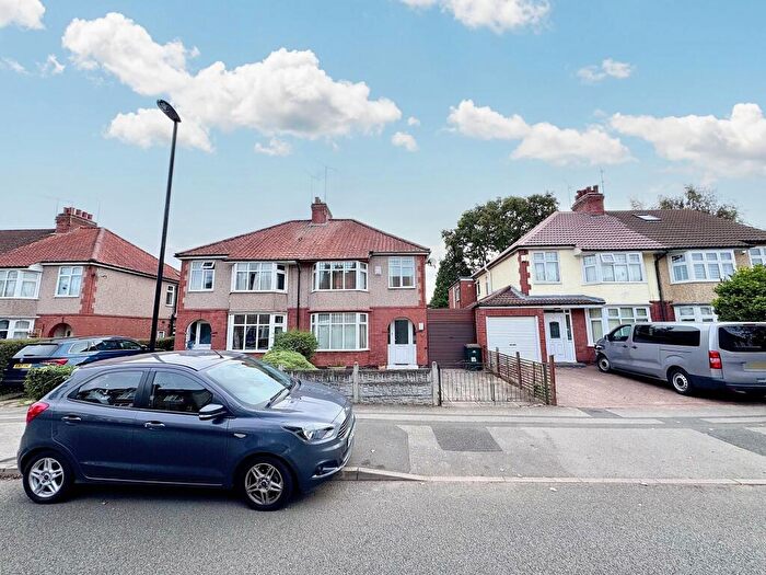 3 Bedroom Semi-Detached House For Sale In Woodside Avenue South, Coventry, CV3