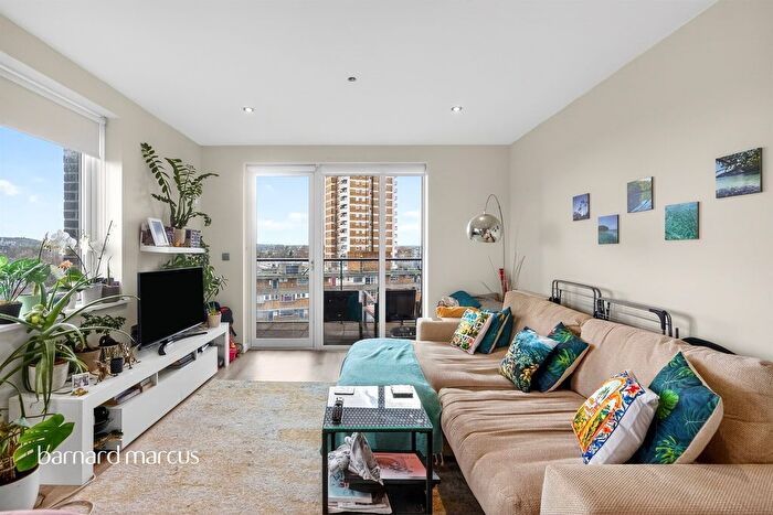 1 Bedroom Flat For Sale In Meeting House Lane, London, SE15