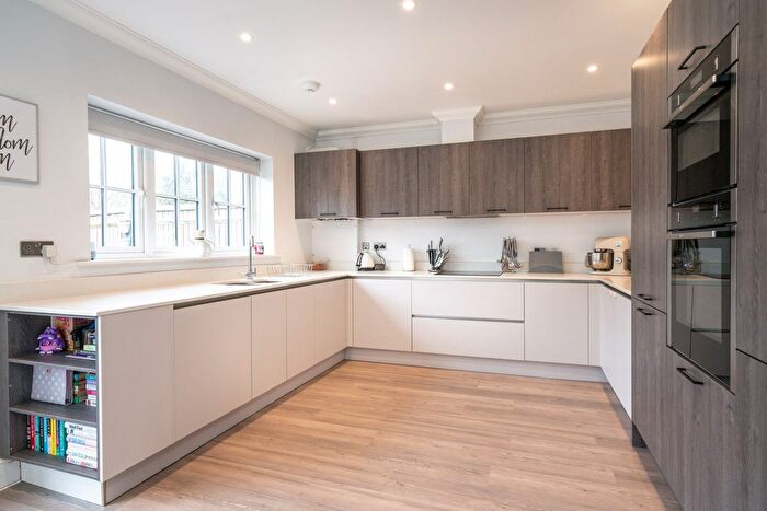 3 Bedroom Terraced House For Sale In Church Lane, Aston Clinton, Aylesbury, HP22